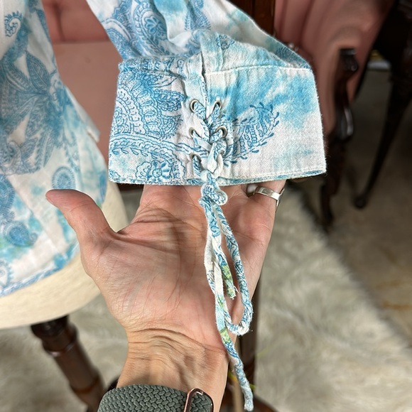 Soft almost sheer collared shirt. Beach paisley watercolors soft - Picture 5 of 10
